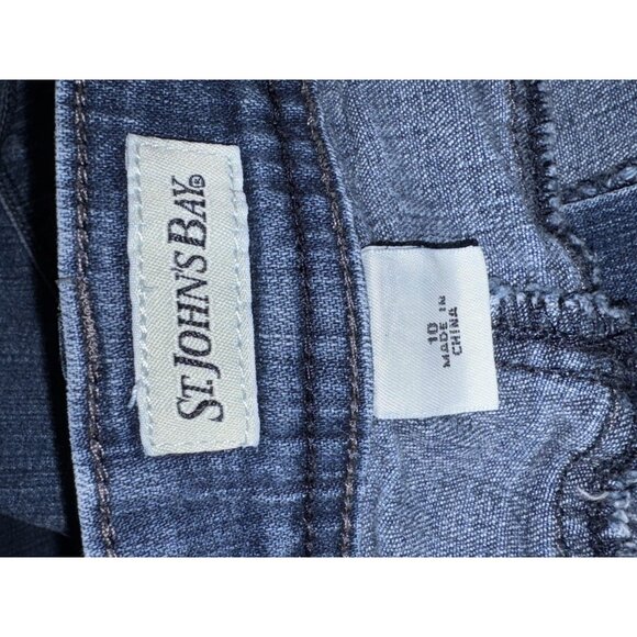 St Johns Bay Women Size 10 Jean Shorts 30X10 Denim Stretch - Picture 8 of 10